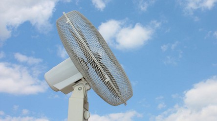 02.08.2018 05:00 Pół miliona osób pobrało na swój telefon aplikację "Wiatrak" i narzeka, że nie działa...