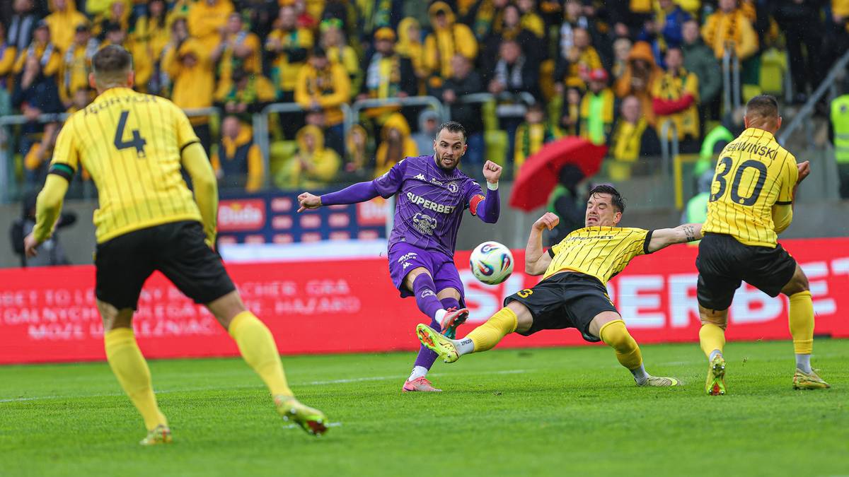 fenerbahçe x pogoń szczecin: o impacto imediato para a temporada