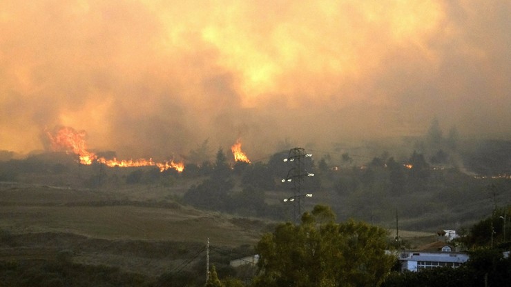 Groźny pożar na Gran Canarii. Masowe ewakuacje