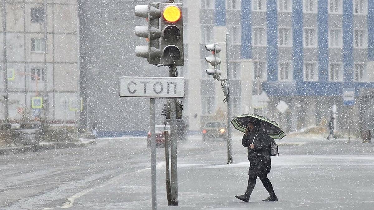 Pierwszy w tym sezonie śnieg w Norylsku w Rosji. Fot. X / @WeatherSarov1.