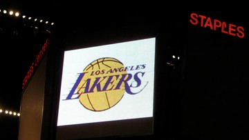 Lakers budują nowy zespół z Dengiem i Mozgowem