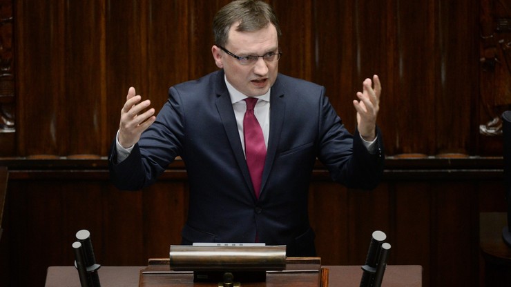 Sejm: projekt połączenia funkcji ministra sprawiedliwości i prokuratora generalnego trafi do komisji