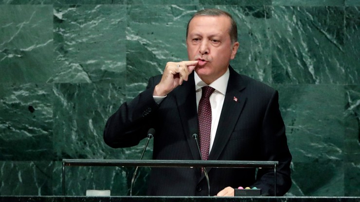 Erdogan: USA dostarczyły więcej broni kurdyjskim bojownikom