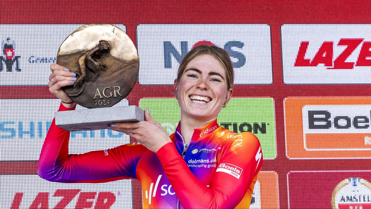 Demi Vollering wygrała etap i została liderką Vuelta a Espana kobiet