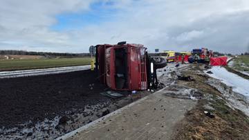 Tragiczny wypadek w Podlaskiem. Nie żyje kierowca, pasażerka w szpitalu