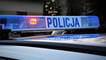 Alarm dla policjantów po śmierci 73-latki. Trwa obława za synem kobiety