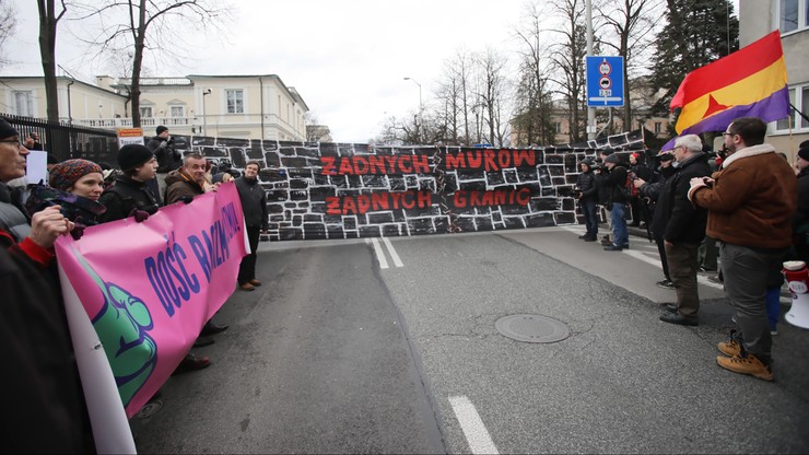 Ulicami Warszawy przeszedł marsz "Dość rasizmu i faszyzmu"
