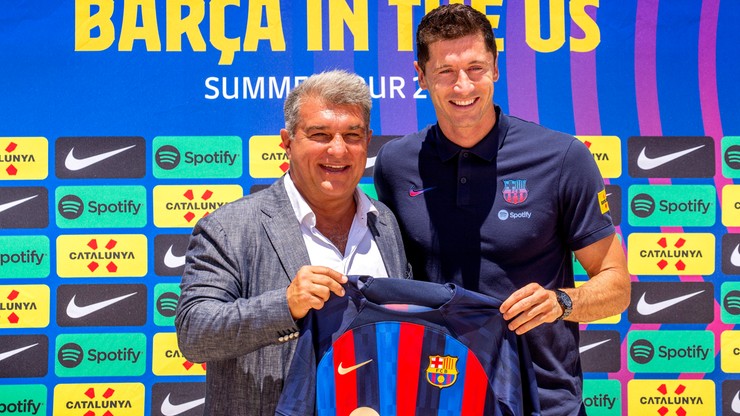 USA. Robert Lewandowski został zaprezentowany jako nowy zawodnik FC Barcelona