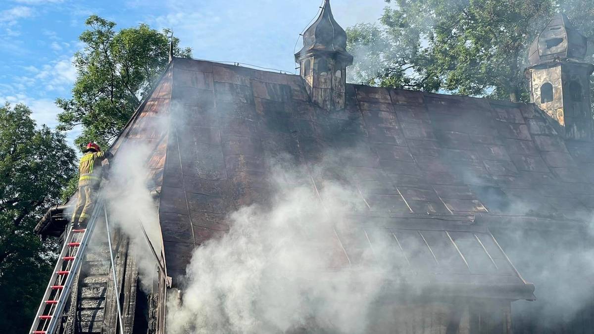  Ogień bardzo szybko się rozprzestrzeniał. Pożar w zabytkowym kościele