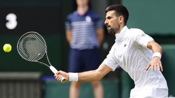 Szybkie trzy sety! Novak Djokovic gra dalej w Wimbledonie