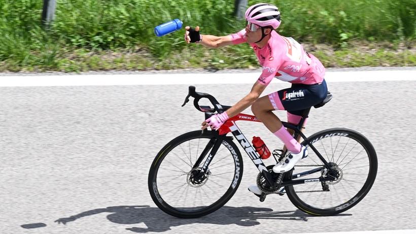 Giro d'Italia: Jai Hindley wygrał dziewiąty etap. Juan Pedro Lopez wciąż liderem