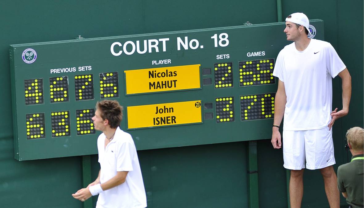 Białe piłki, największa impreza cateringowa, jastrząb Rufus. Tego nie wiesz o Wimbledonie