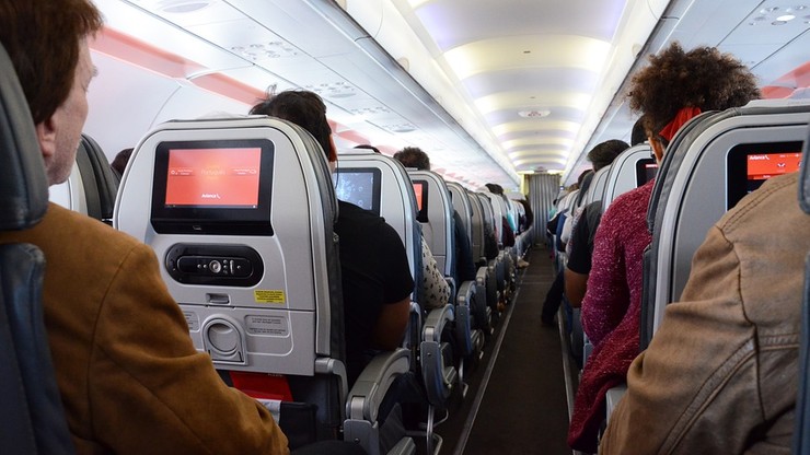 Pasażerowie British Airways mogą wkrótce być monitorowani elektroniczną pigułką