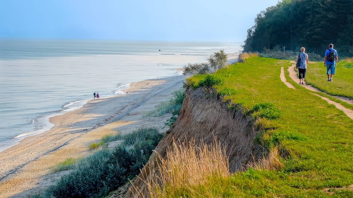 Klif na wybrzeżach Bałtyku. Fot. TwojaPogoda.pl