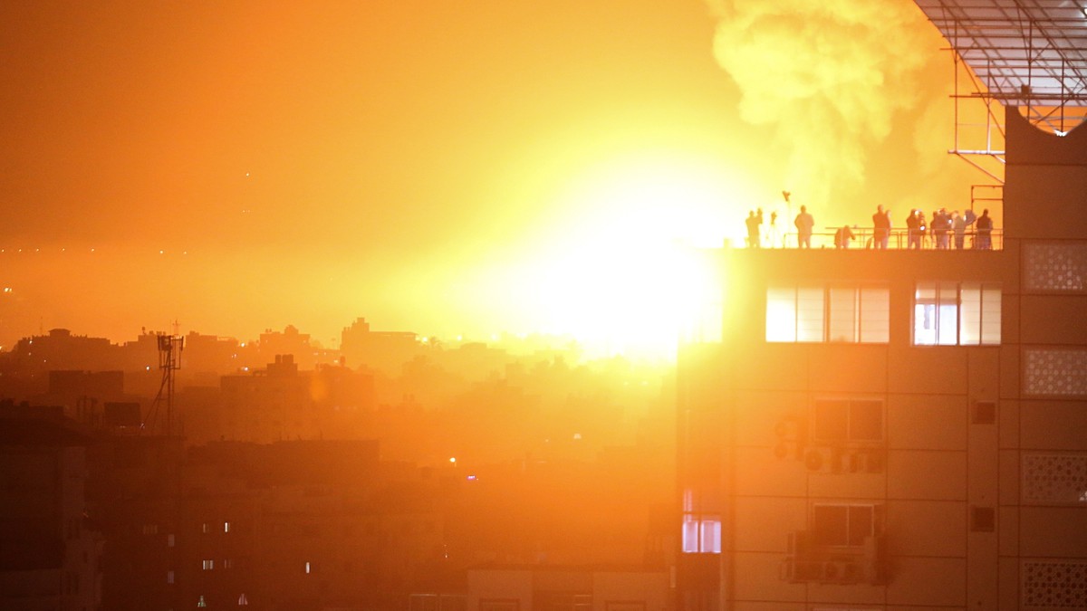 Izrael. Ataki na cele w Strefie Gazy. Odwet za ostrzał rakietowy z terytorium Libanu