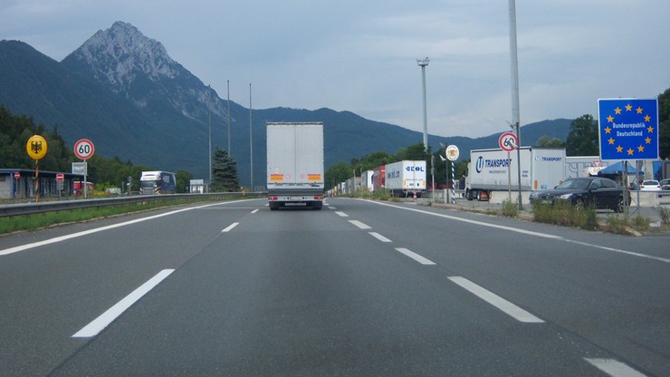 "FAZ": polskie bandy kryminalne kradną ciężarówki w Niemczech