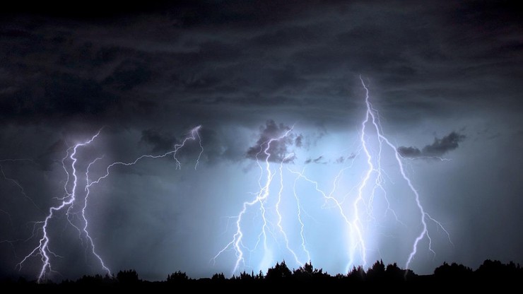 Pogoda w Polsce. Wtorek 26 lipca. Synoptycy zapowiadają burze i opady deszczu