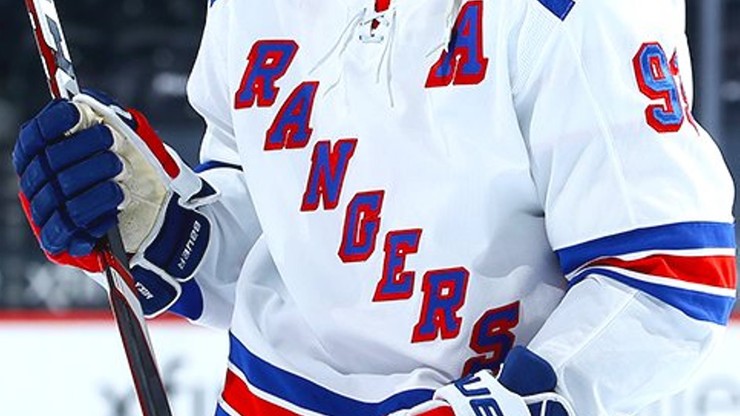 NHL: New York Rangers ponownie rozbili Philadelphia Flyers. Mika Zibanejad "królem polowania"