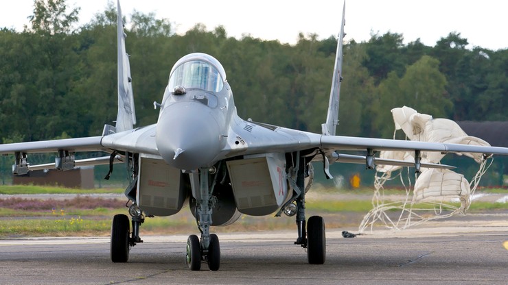 Wojna w Ukrainie. Szef włoskiego MSZ: przekazanie samolotów bojowych Ukrainie nie jest możliwe