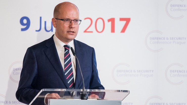 Premier Czech: będziemy bronić przed KE naszego stanowiska ws. kwot uchodźców