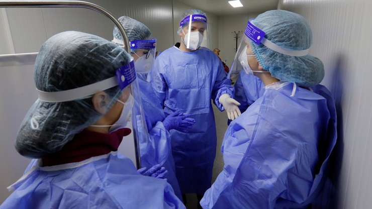 Lekarze związkowcy sprzeciwiają się nowym zasadom walki z pandemią