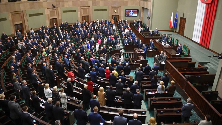 Rocznice zbrodni katyńskiej i katastrofy smoleńskiej. Modlitwa w Sejmie