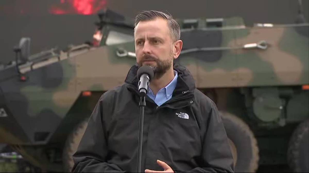 Uszkodzony dom w Wyrykach. Szef MON: Wiele szczegółów podlega analizie