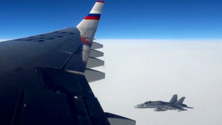 Rosyjski samolot rządowy z "rutynową" eskortą szwajcarskich myśliwców. Moskwa protestuje