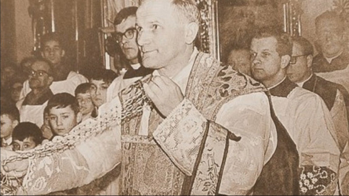 Awantura o Jana Pawła II. Wśród polityków rozgorzał spór
