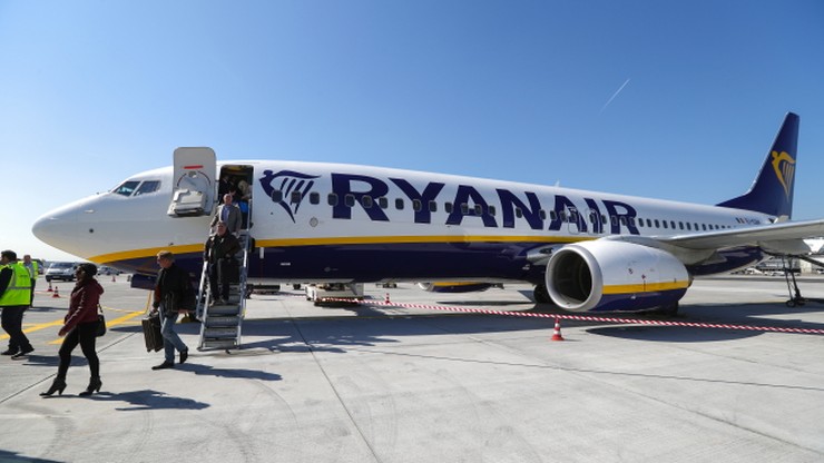 Ryanair odpowiada na strajk pracowników publikując ich wynagrodzenia