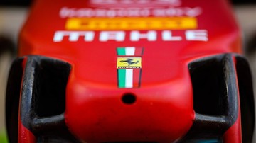 Formuła 1: Kierowca Scuderii Ferrari na dłużej w zespole