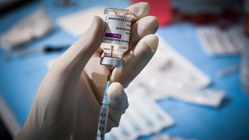 Rzecznik MZ: szczepienia preparatem AstryZeneki są bezpieczne