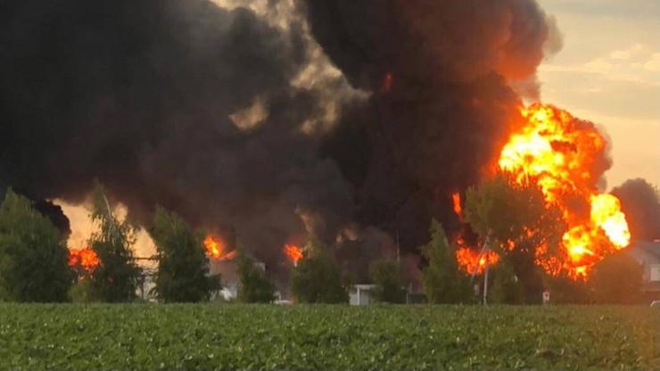 Wojna w Ukrainie. Pożar składu paliw w obwodzie dniepropietrowskim