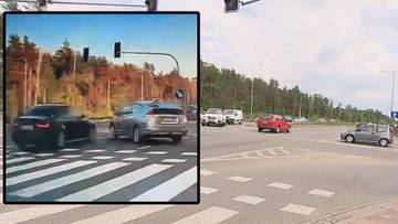 Nagranie z wypadku drogowego w Ząbkach: na skrzyżowaniu samoch&oacute;d Honda wykonuje niebezpieczny manewr skrętu w lewo z pasa przeznaczonego do skrętu w prawo, doprowadzając do zderzenia z innym pojazdem.