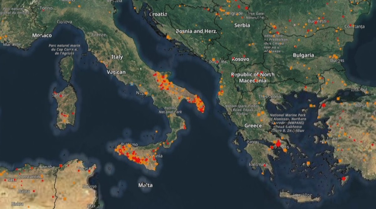 Europa walczy z nawałnicami, upałami i pożarami. Ewakuacja z wyspy Rodos