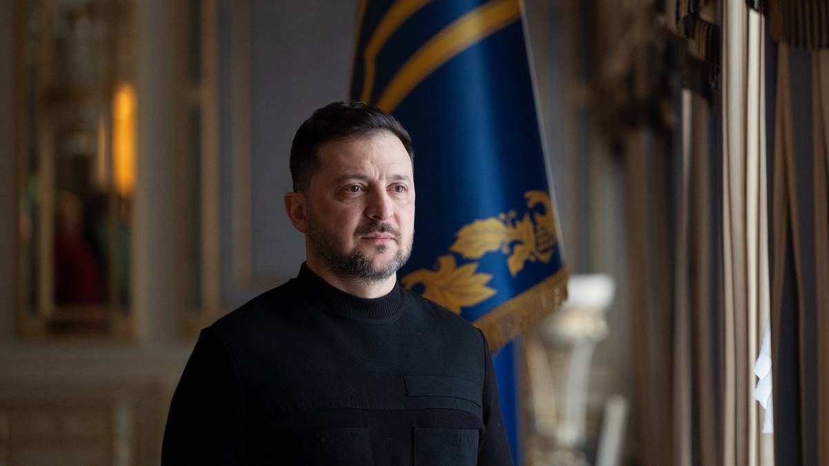 Ukraina z nowym prezydentem? Media: Zełenski rozważa rezygnację ze startu w wyborach