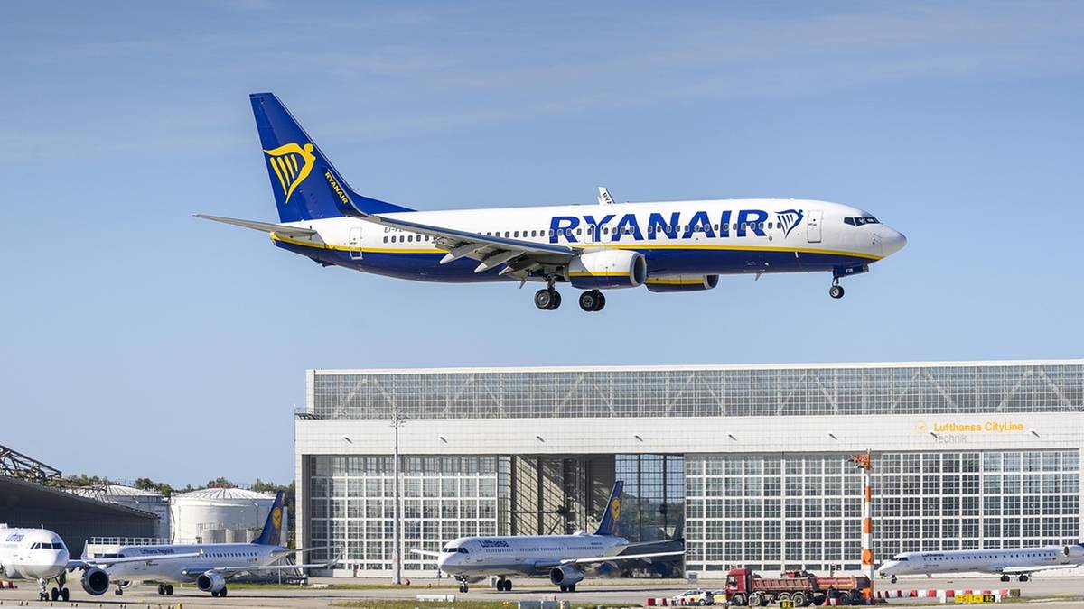 Nowe zasady lotów Ryanair. Od teraz większe bagaże podręczne