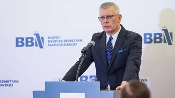 Interwencja służb u Cenckiewicza. "Spektakularna, strażacy z dachu wbili się na balkon"
