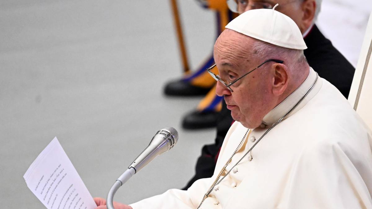 Pope: Let us not forget the suffering Ukraine