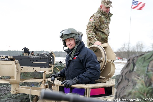 Andrzej Duda w czołgu. Prezydent przetestował wojskowy sprzęt