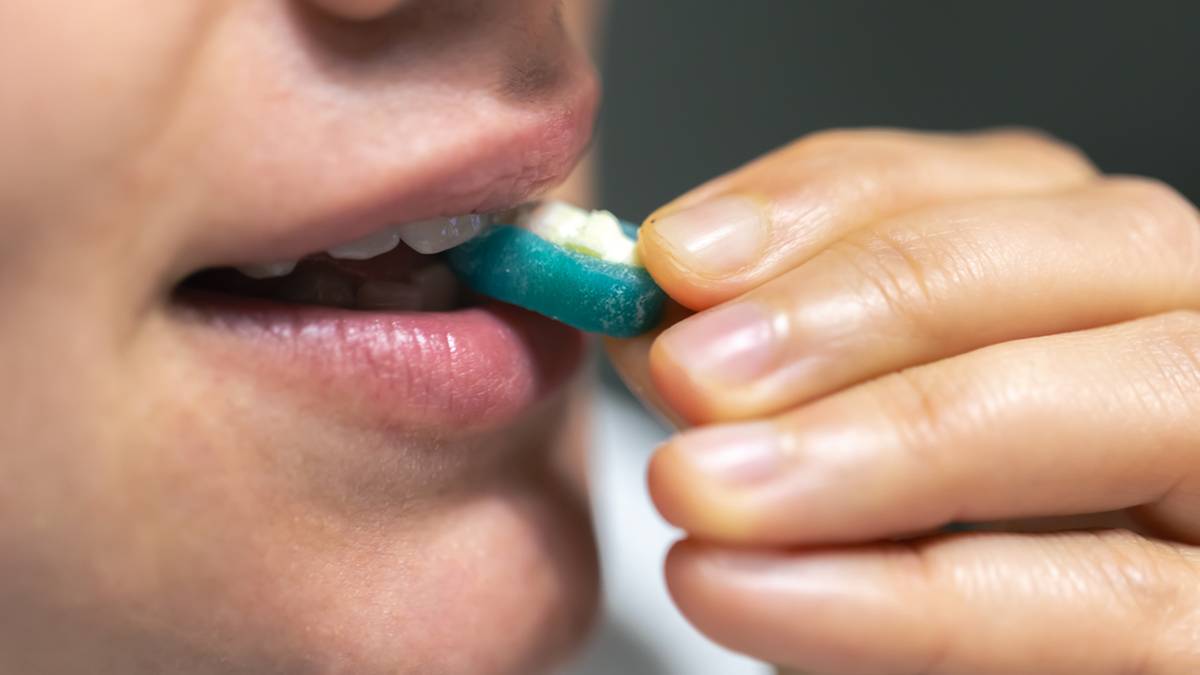 Japońscy naukowcy: żelki z probiotykami mogą powstrzymać krwawienie dziąseł
