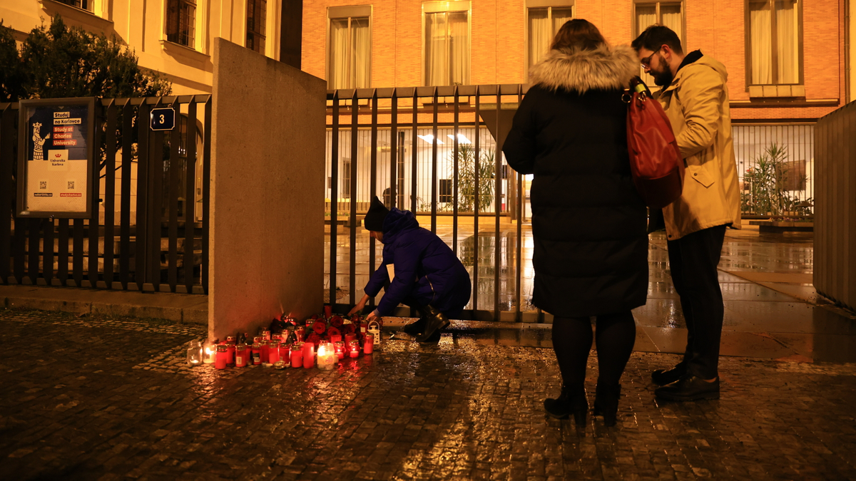 Strzelanina na uniwersytecie w Pradze. Dzwony rozlegną się w Czechach. Prezydent Pavel z apelem