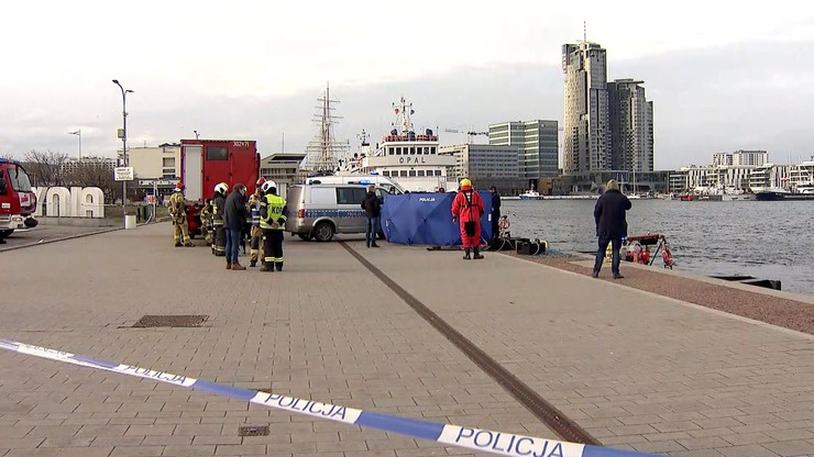 Gdynia: Auto wjechało do wody. Nie żyje kierowca