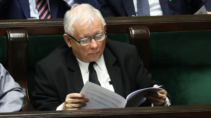 Kaczyński wpłacił trzynastą emeryturę na wykup koni z rzeźni