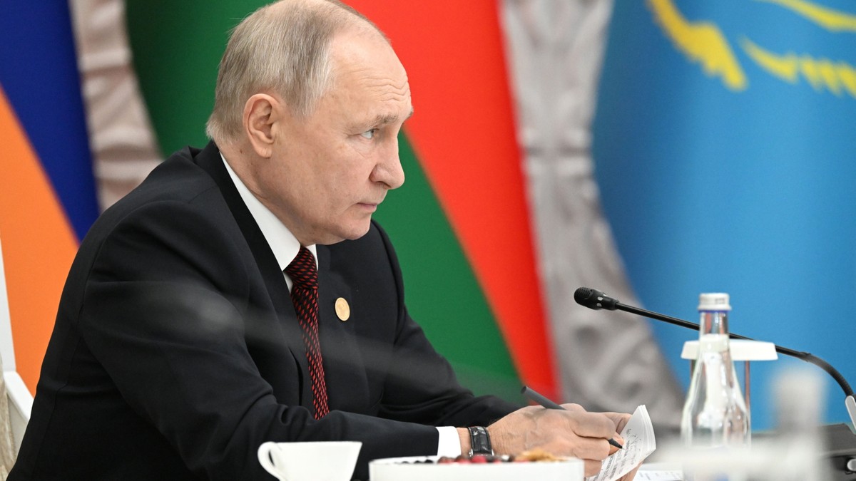 Władimir Putin się tłumaczy. Rosja traci wpływy, a on zaklina rzeczywistość