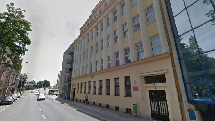 Nerwowy petent prokuratury w Opolu. 69-latek wystrzelił z pistoletu hukowego i odpalił petardę