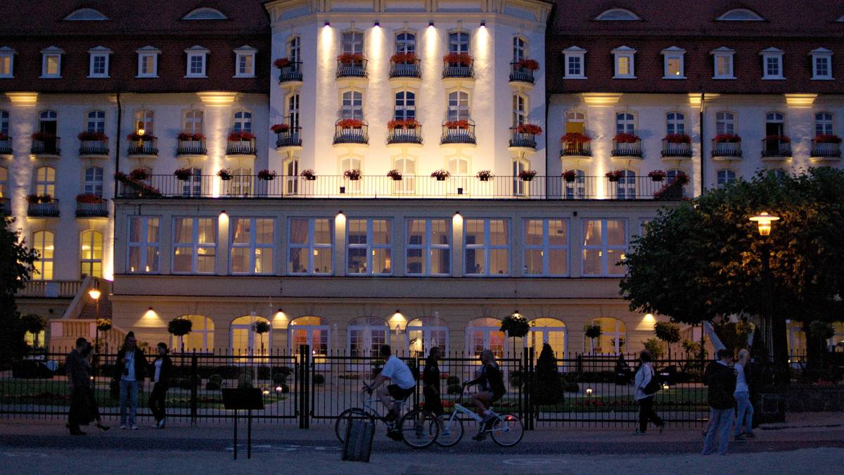 Karol Nawrocki miał sprowadzać prostytutki do hotelu. "Współtworzył tę siatkę"
