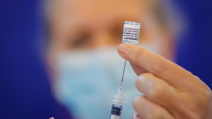 EMA zmienia zalecenia ws. szczepionek Pfizera