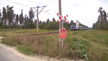 Zarzuty dla egzaminatora, który uciekł z samochodu na przejeździe kolejowym w Szaflarach
