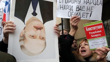 "Odejdź!" do Łukaszenki. Protesty i zatrzymania na Białorusi
